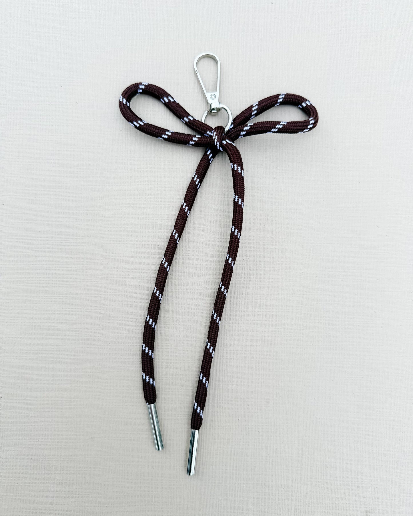 Paracord Bow: Brown